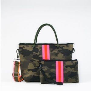 Great purse! Just ready for something for fall!